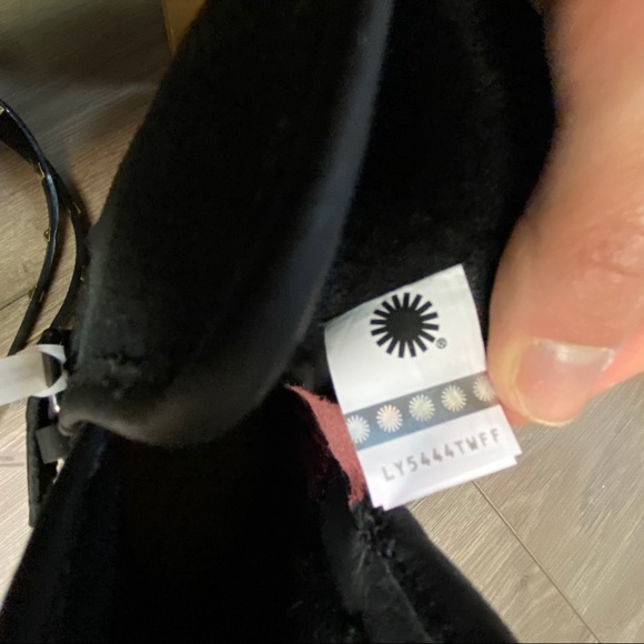 UGG | Simmens Waterproof Leather Moto Boots 7.5 - Picture 13 of 13